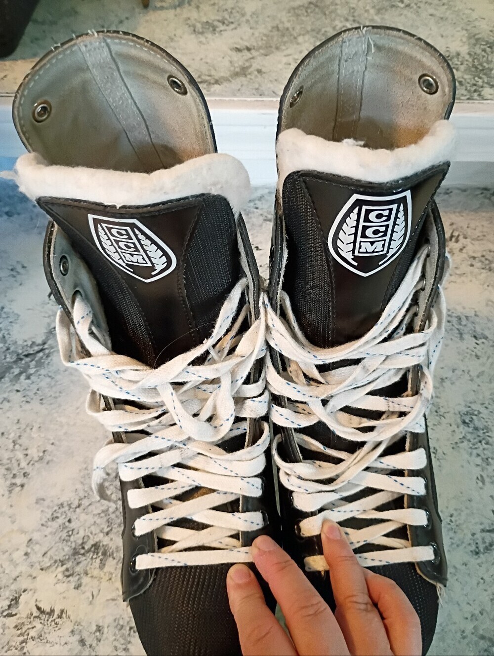 CCM Black and White Hockey Skates with Fleece Collar Size 10